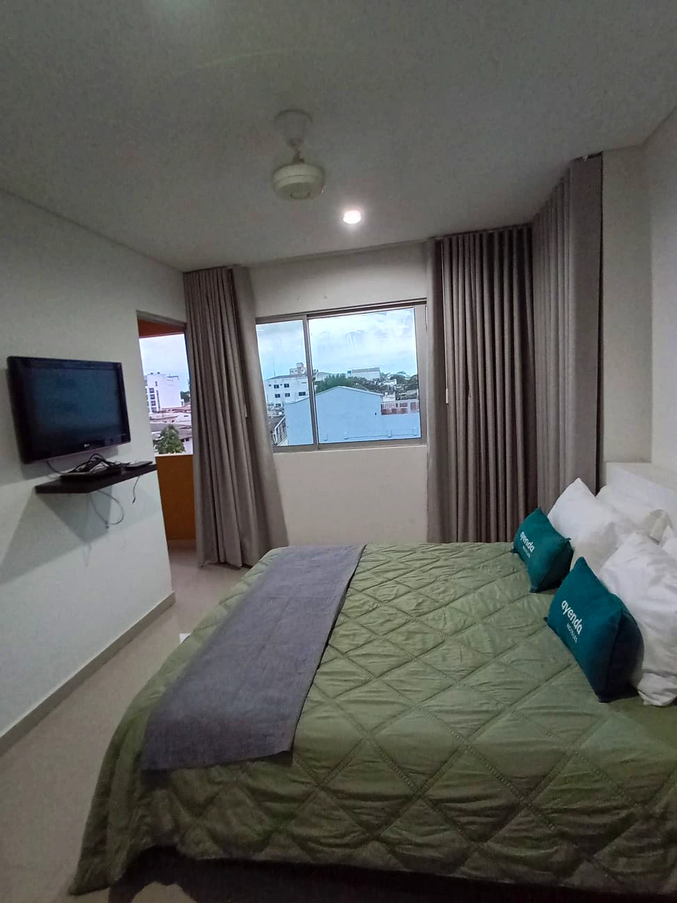 LHM HOTEL - DOBLE DELUXE - 13