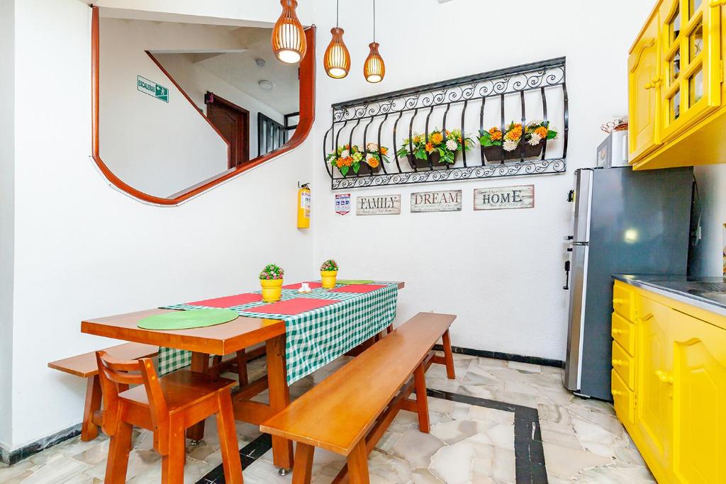 Ayenda Casa La Castellana 24