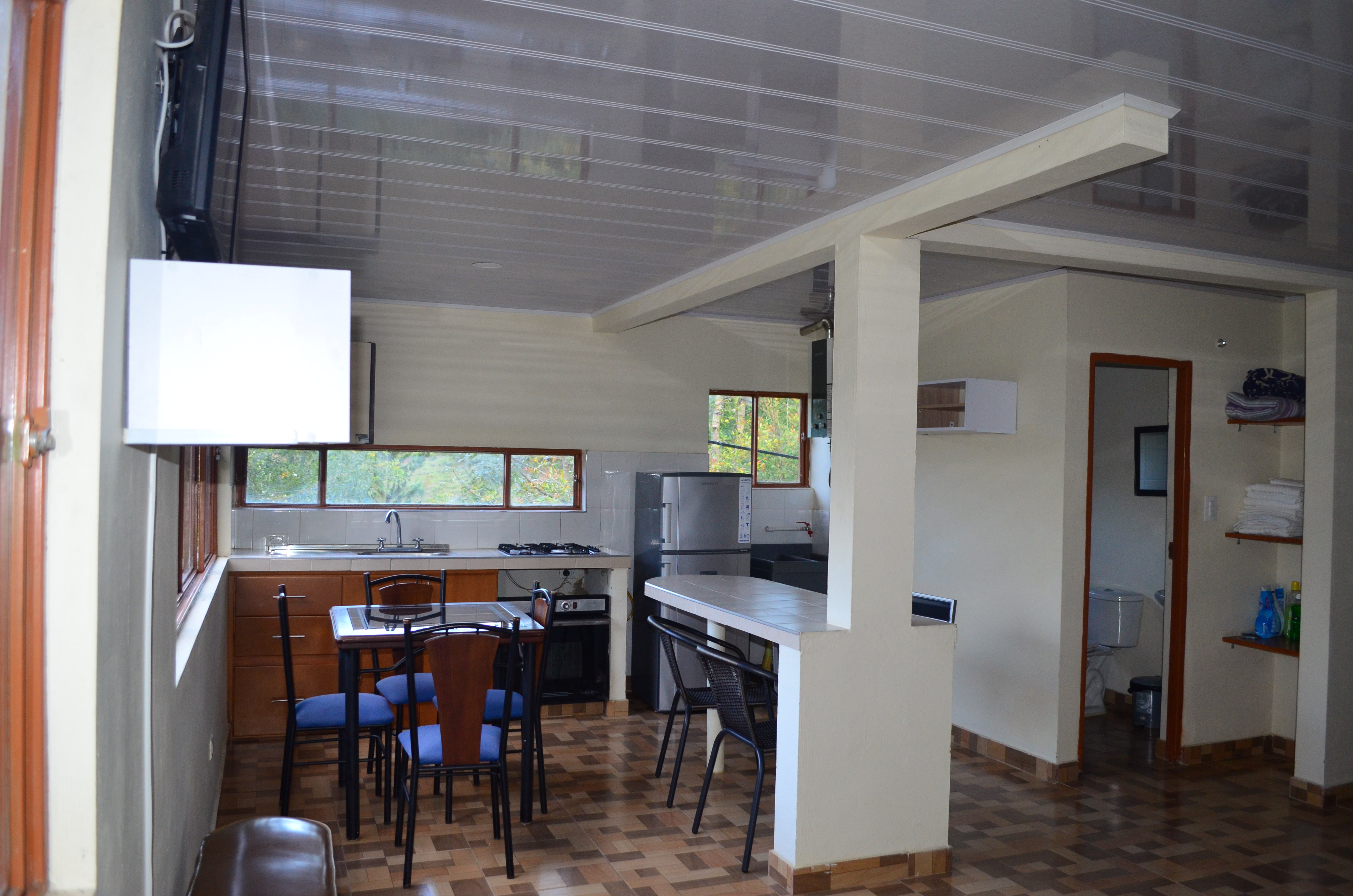 MONTEVERDE BEST INN  - Recuerdito Interior pax 6 - 9