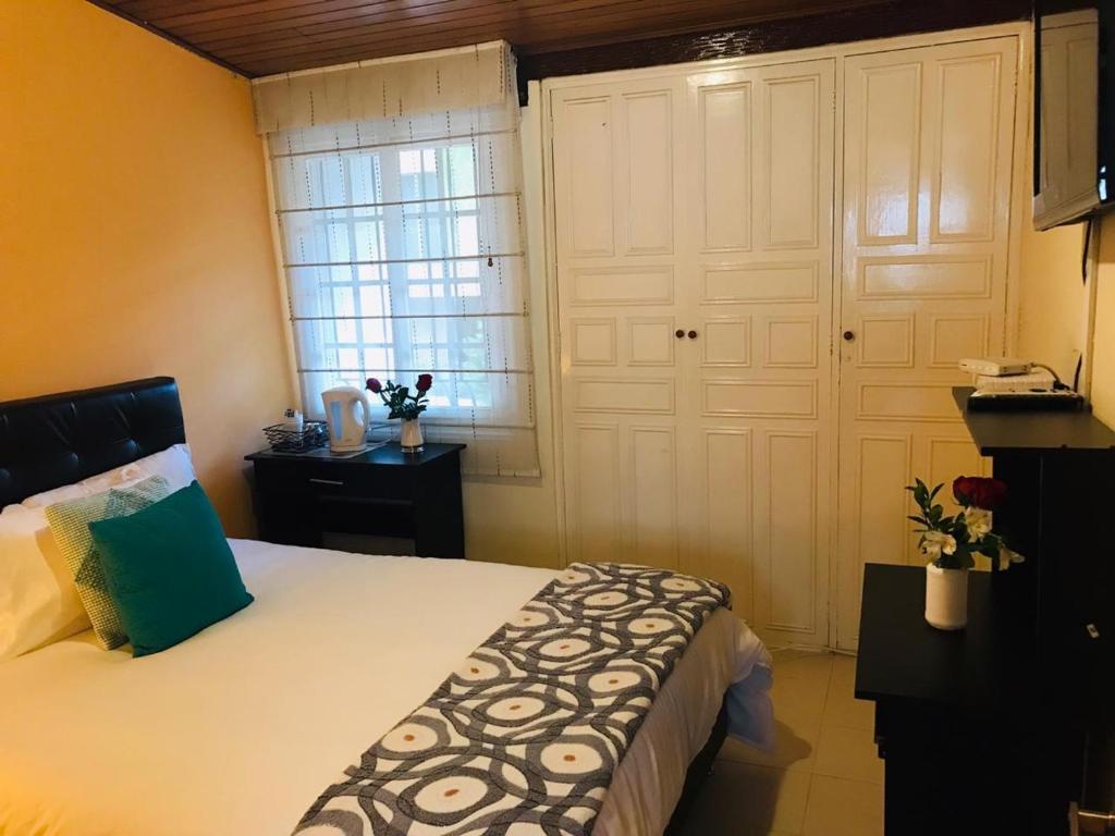 Ayenda Casa Prada - Doble Sencilla con Baño Privado Externo - 27