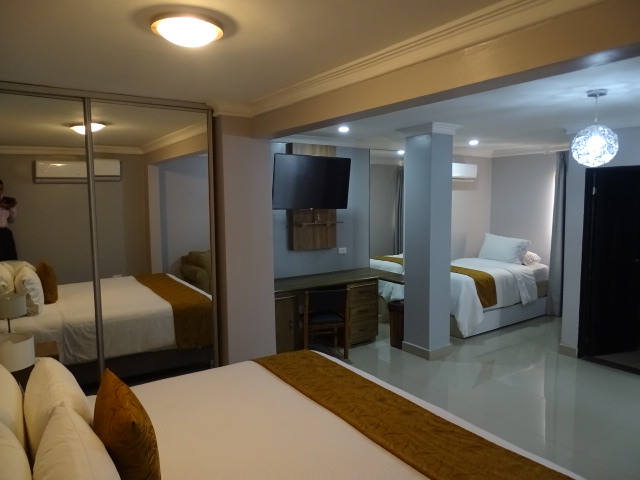 HOTEL PRADO REAL - Habitación Familiar - 1