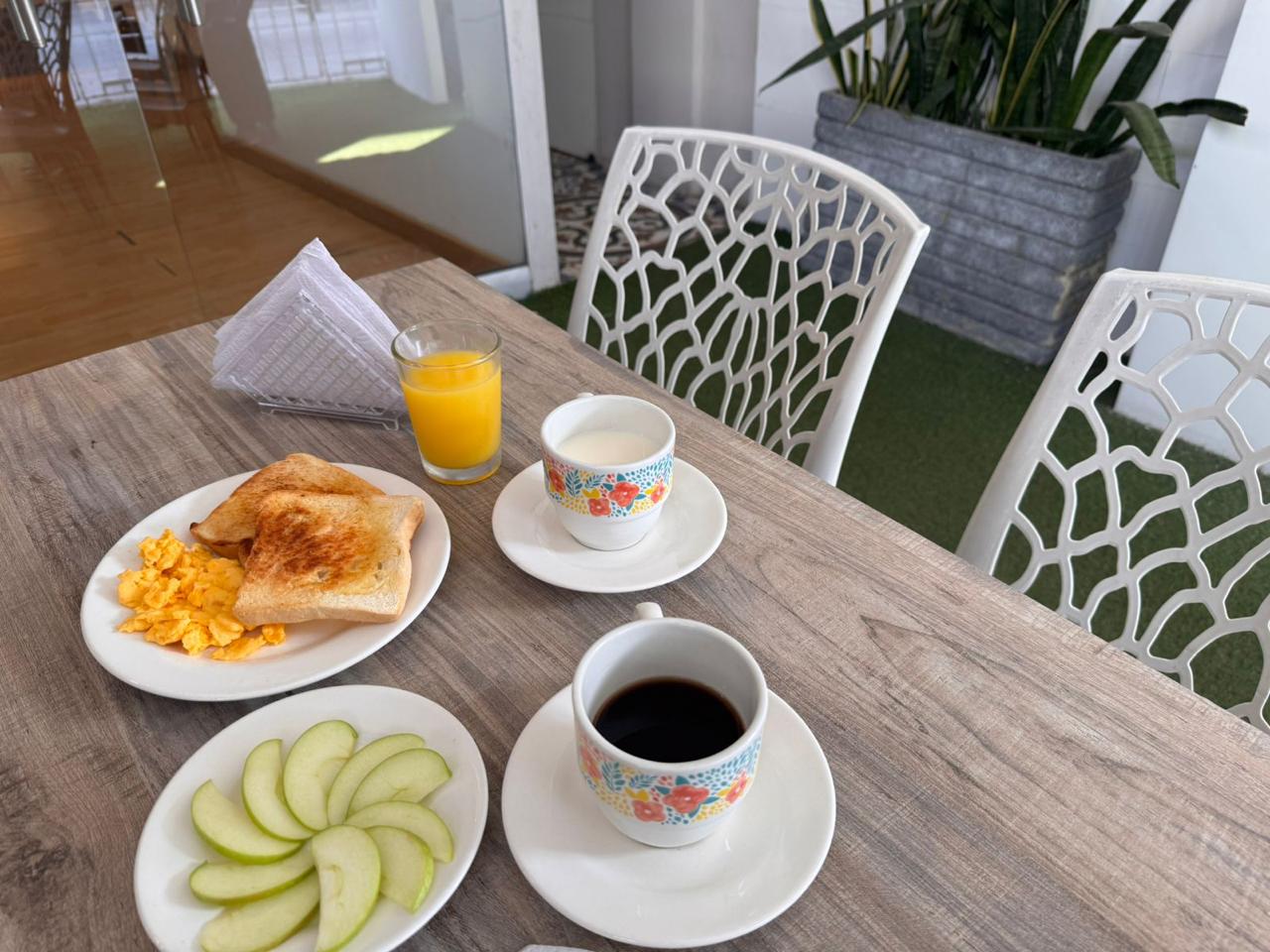 Ayenda Isla de Manga - Desayuno - 8