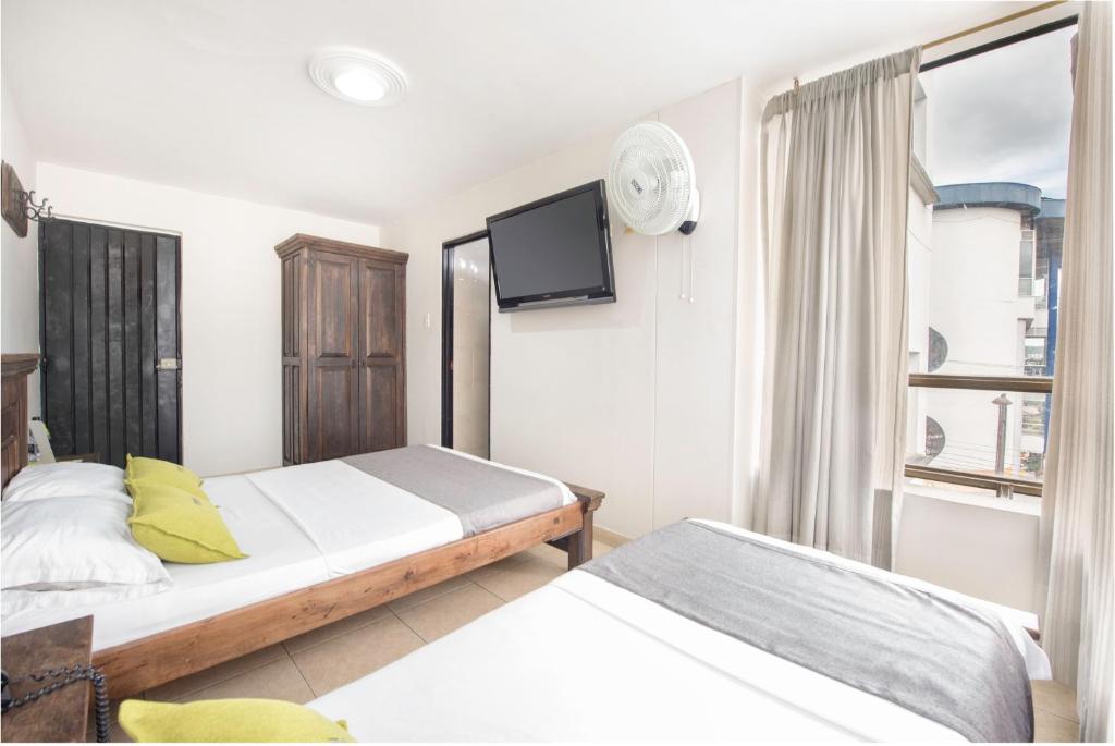 Ayenda 1120 Comercial - Doble - 5