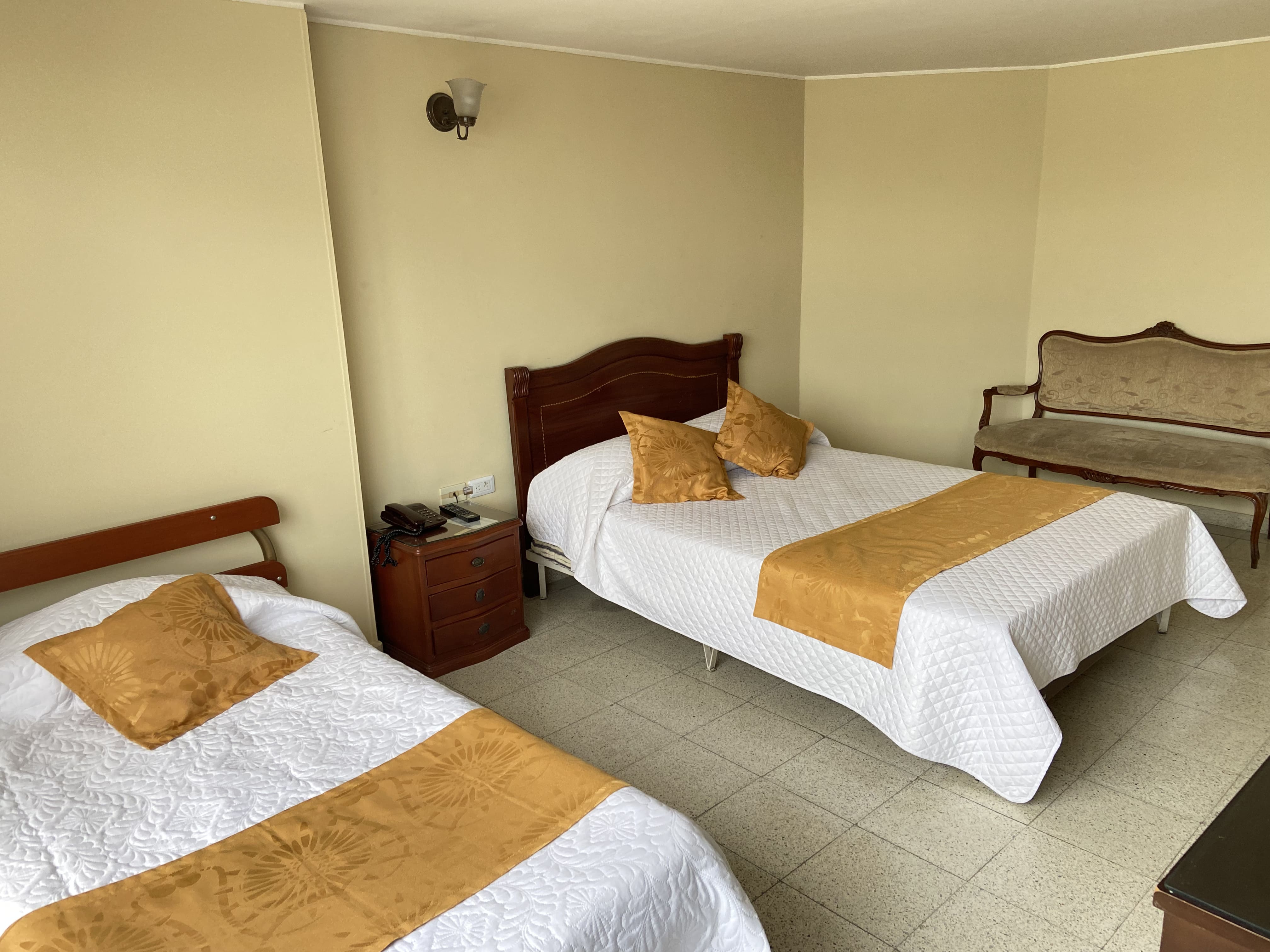 Hotel Khalifa - Twin - 1 Doble y 1 Sencilla - 0