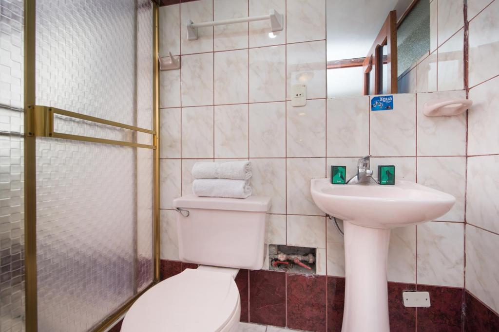 Ayenda Casa Escondida San Cristóbal Premium - Triple Estandar - 17