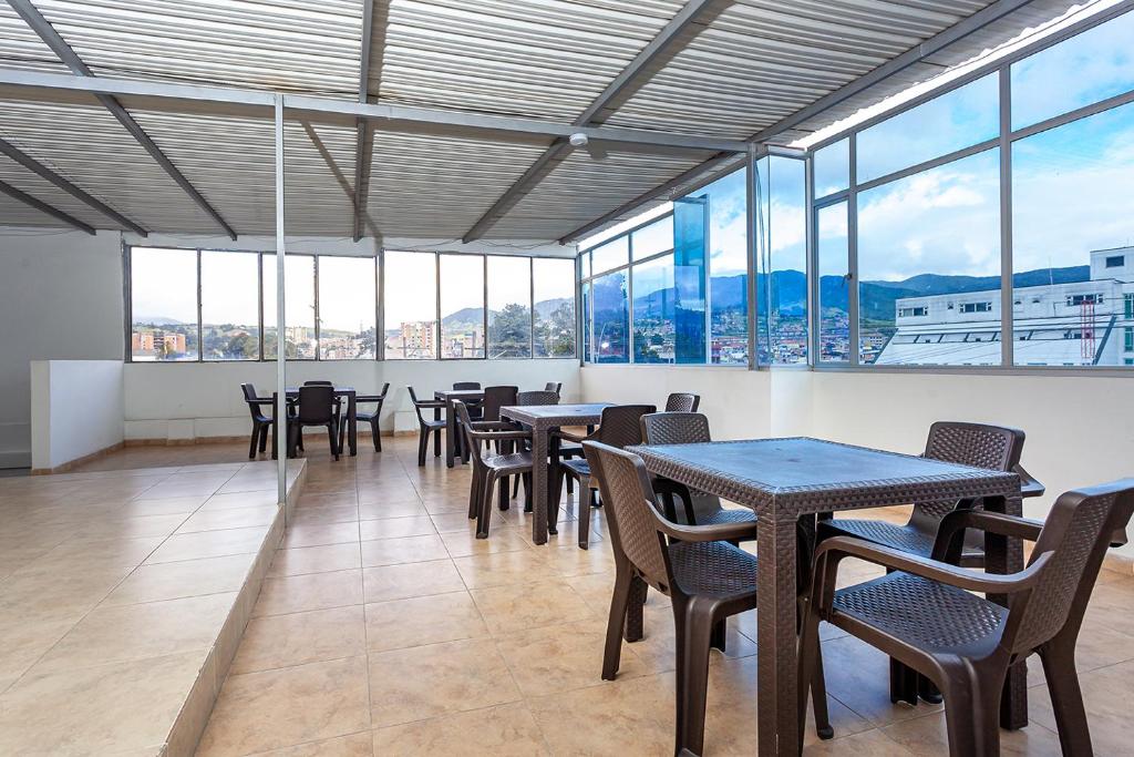 Ayenda Agustin Plaza 21