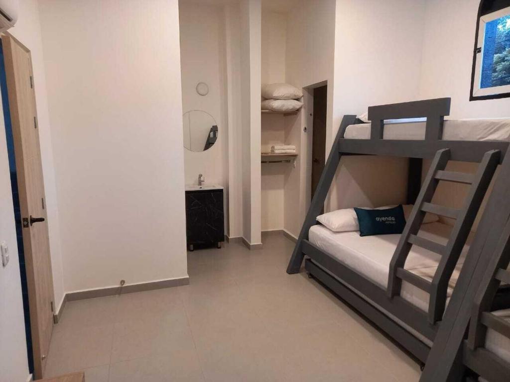 Hotel Colombia Avenida - Sextuple - 17