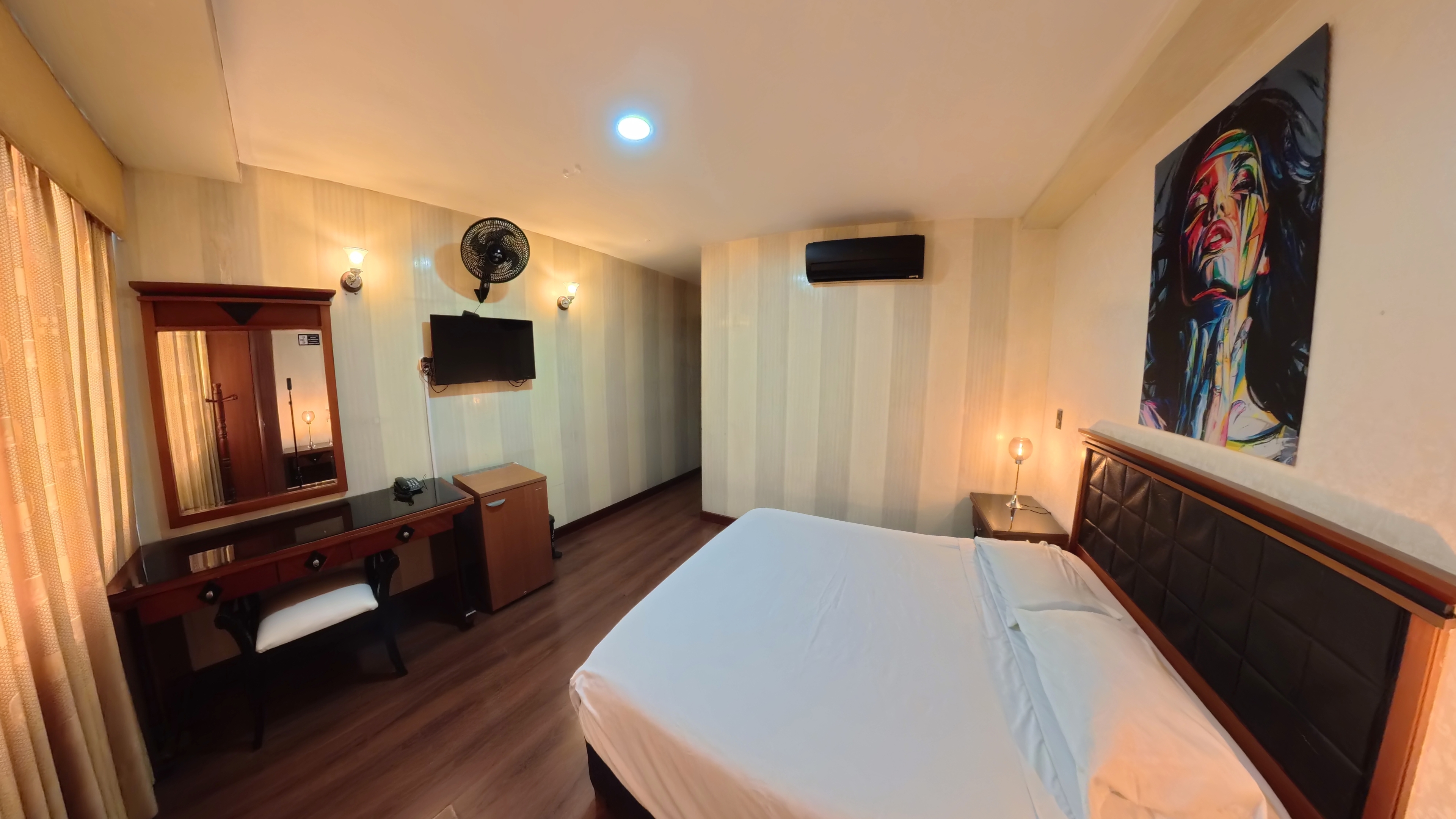 HOTEL IMPERIO REAL 4