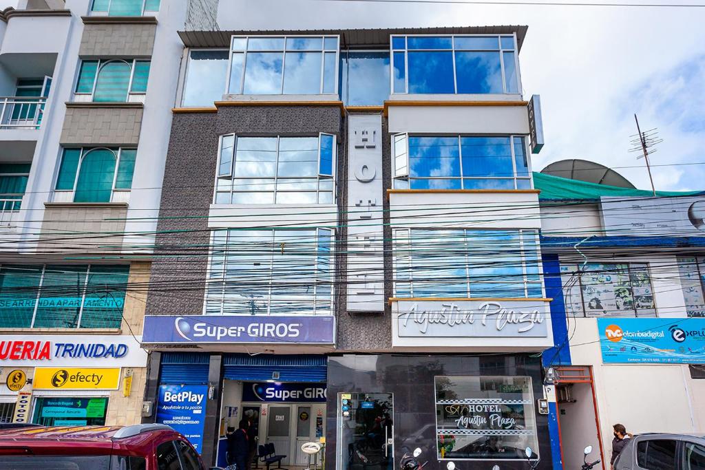 Ayenda Agustin Plaza 26