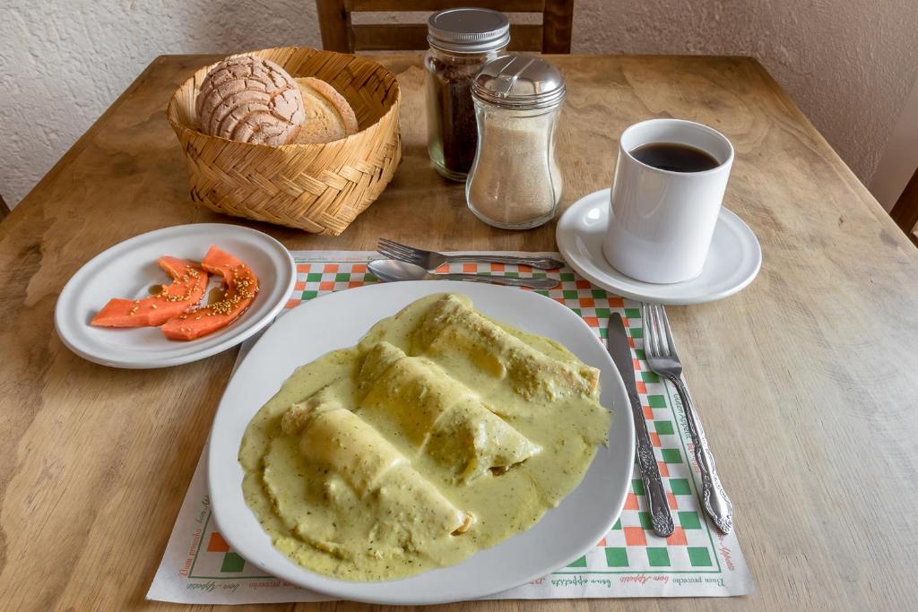 Ayenda Mesón del Río 30