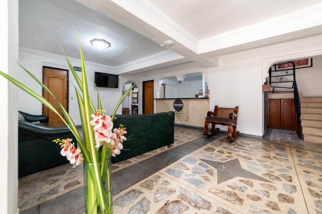 Ayenda 1228 Balcones de la 70 30