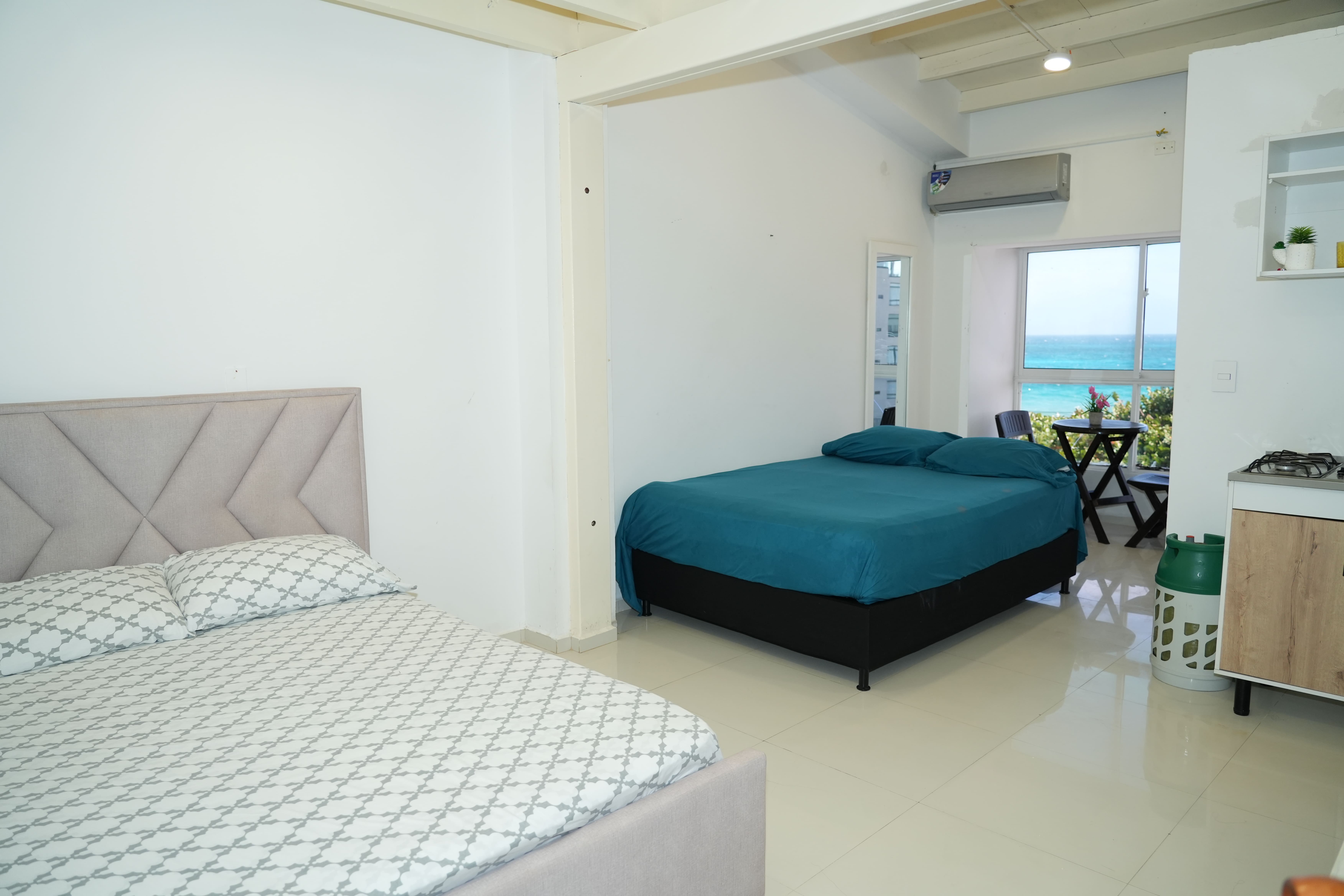 Jhonny Cay Suites - Habitación Doble Vista Al Mar - 0