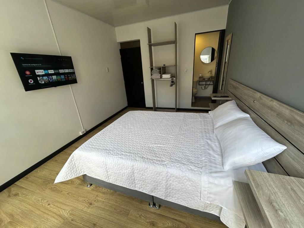 Hostel Quinta Camacho - Habitación Doble Luz natural Ventana - 1