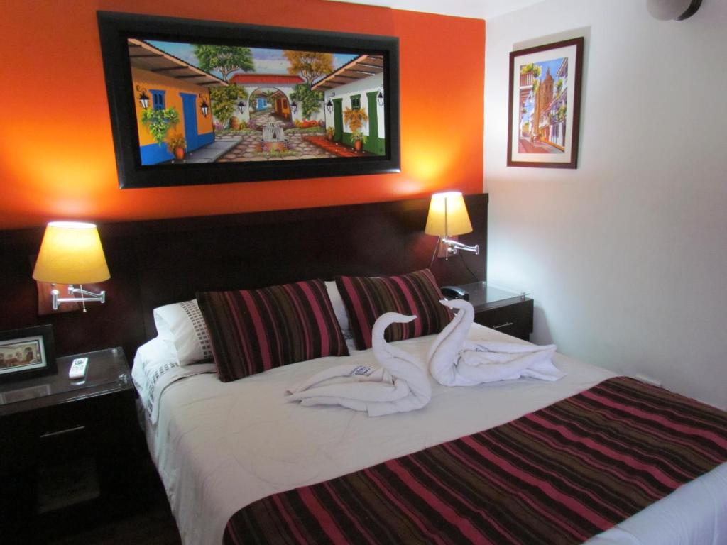 Hotel Apartasuite Normandia - Suite con Jacuzzi - 14