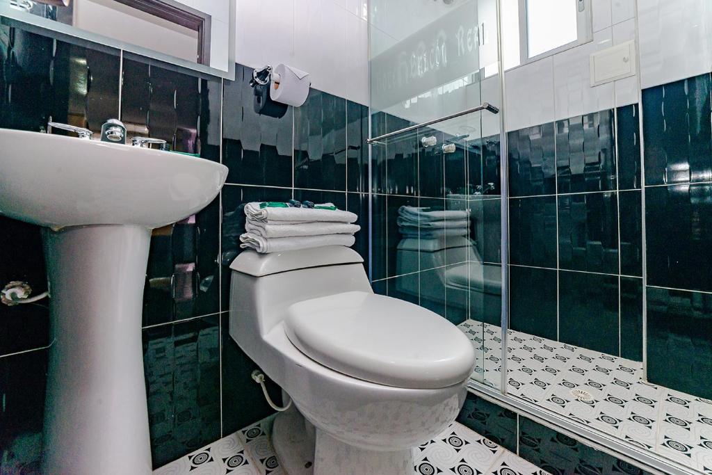 Ayenda Balcon Real 24