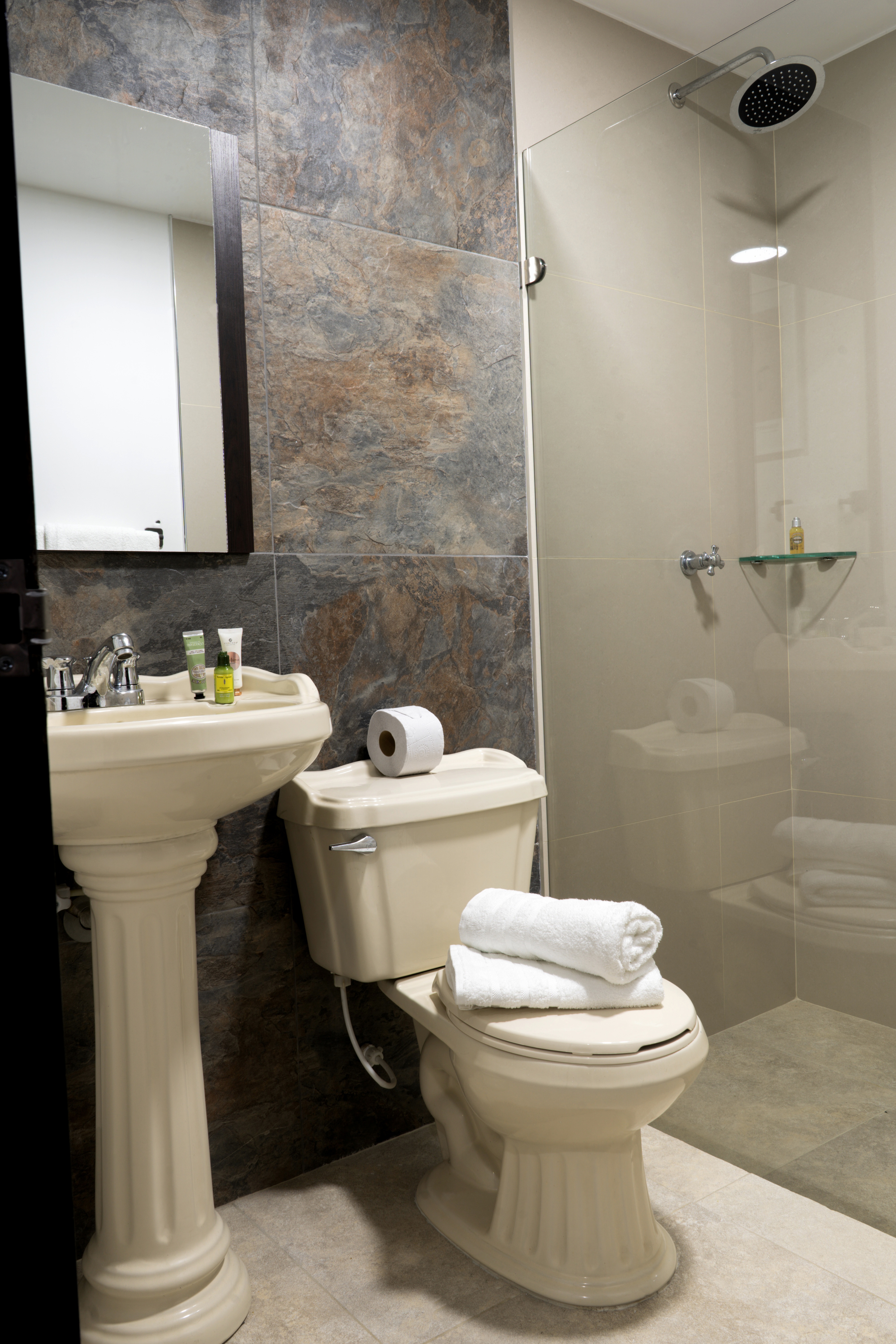 CASA TURISTICA M&C - Habitacion Triple Baño Privado - 19