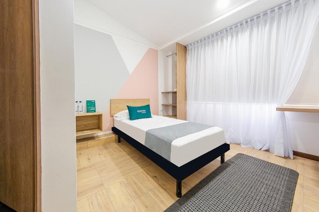 Ayenda De La Calle Real 30