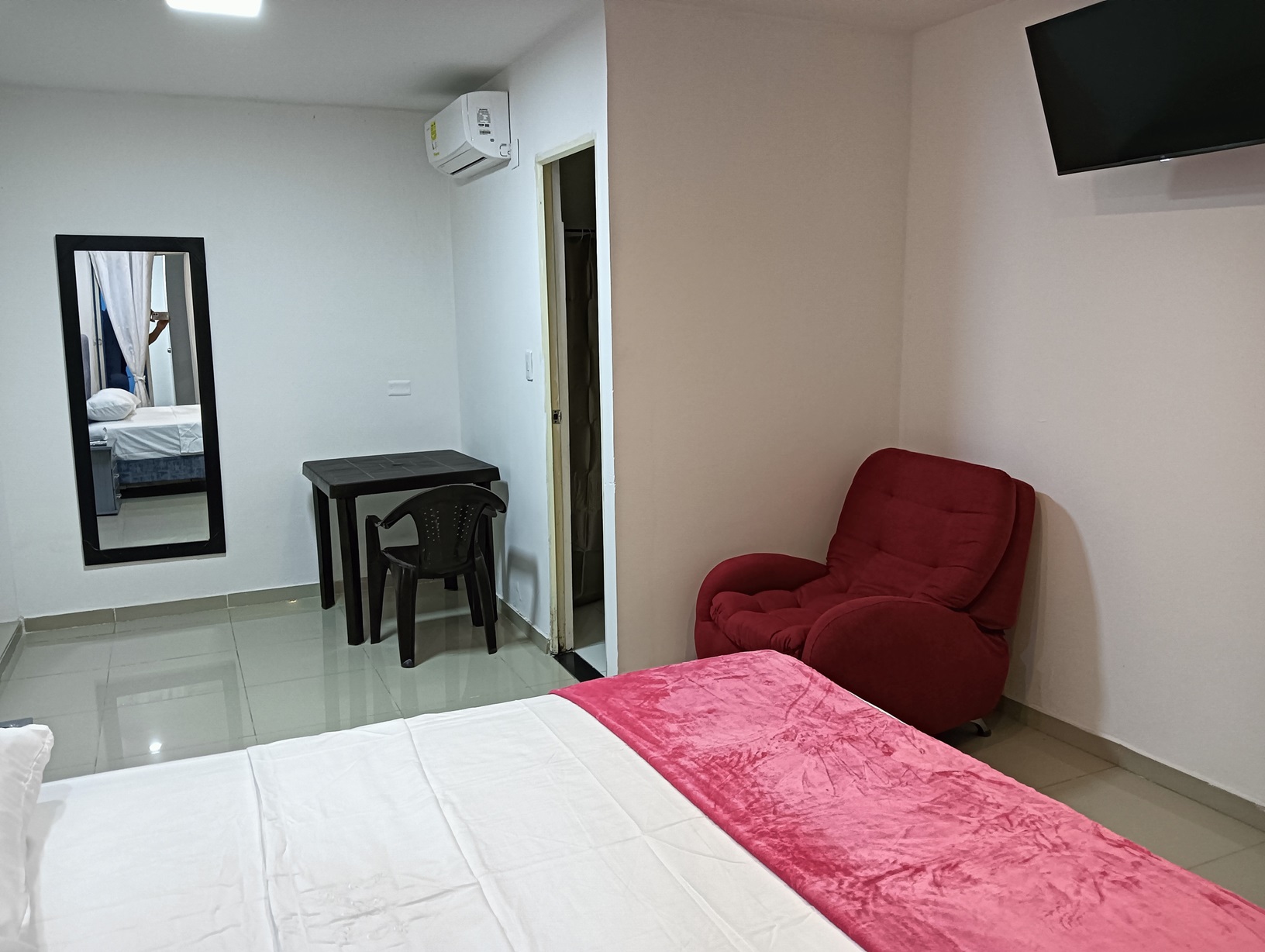 Hotel Pasarela Cali - Doble con Aire Acondicionado - 8