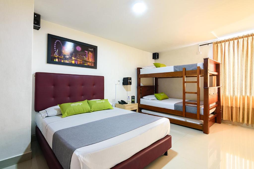 Hotel Colombia Avenida - Cuadruple Estandar - 25