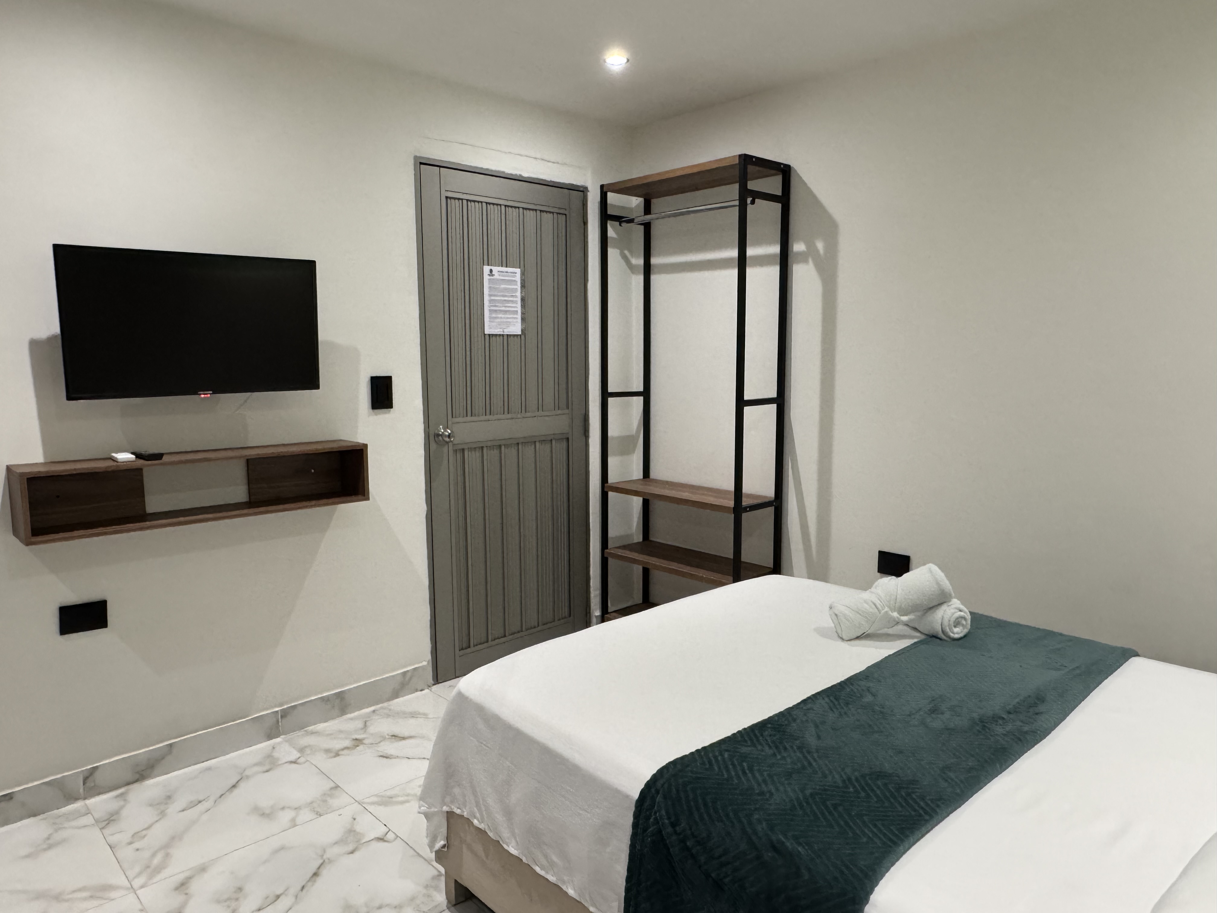 ARCADIA HOTEL 13