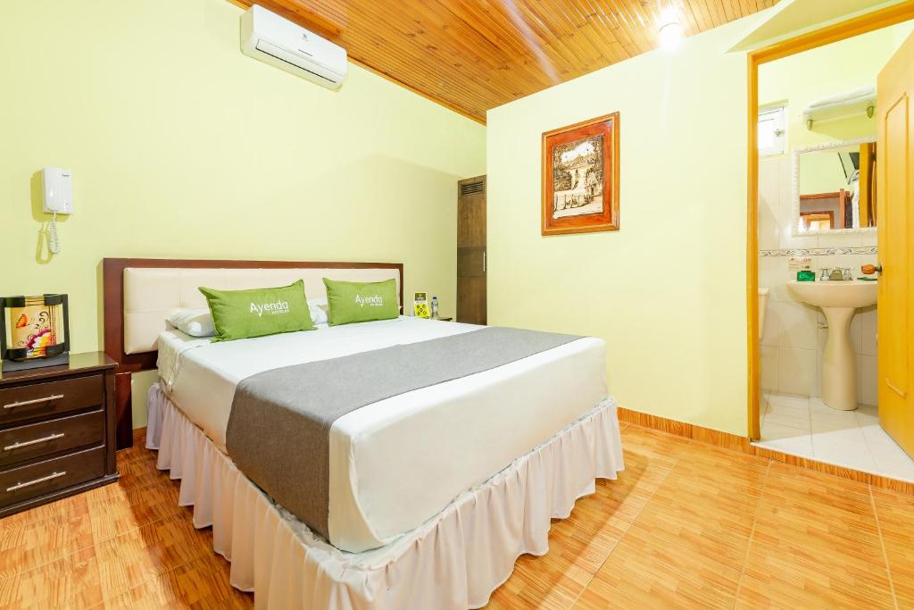 Ayenda Eclipse 1706 - Doble Superior - 2