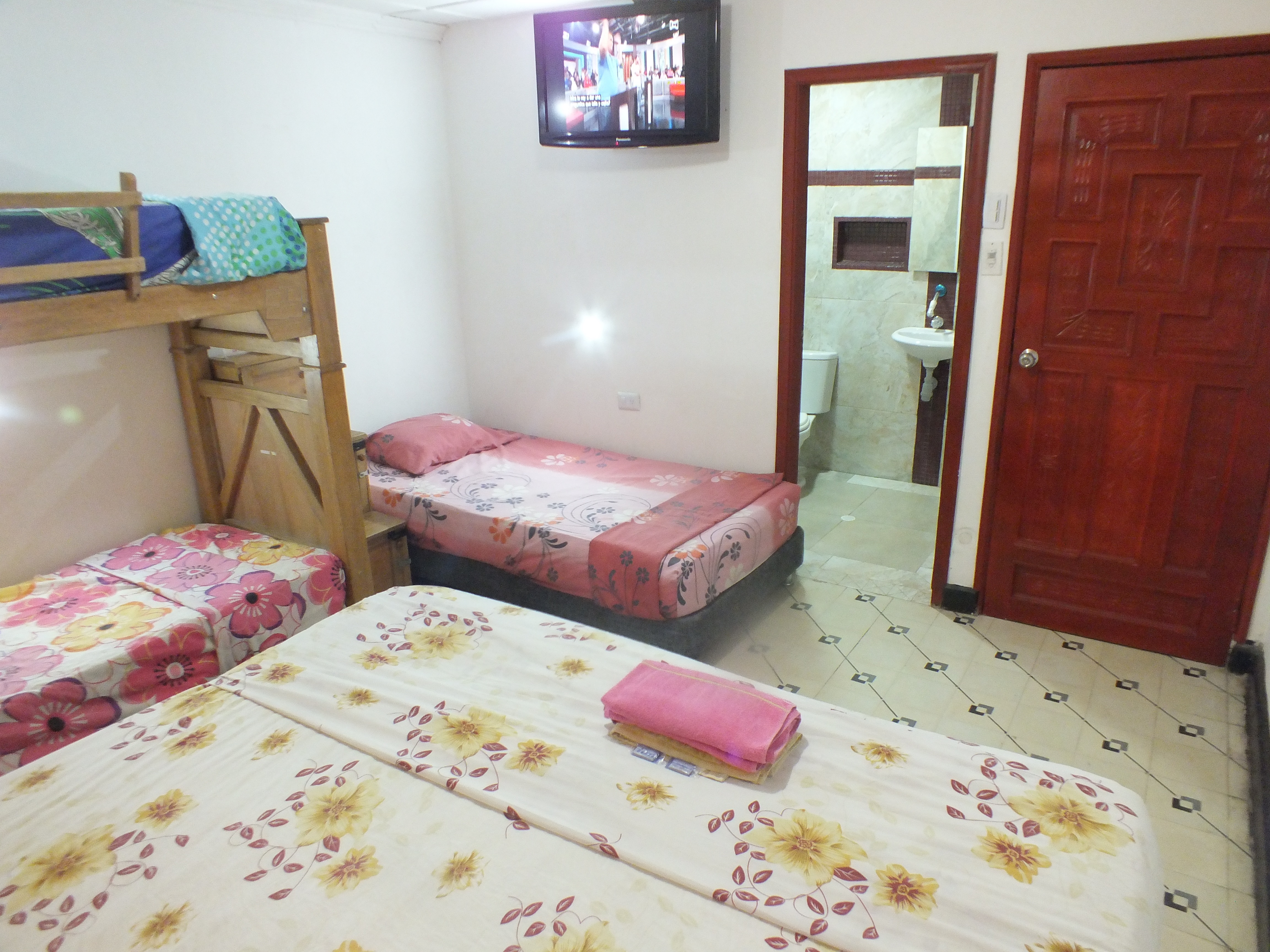 hotel malecon del rio 0