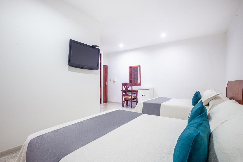 Ayenda Carivdi - Cuádruple - 12