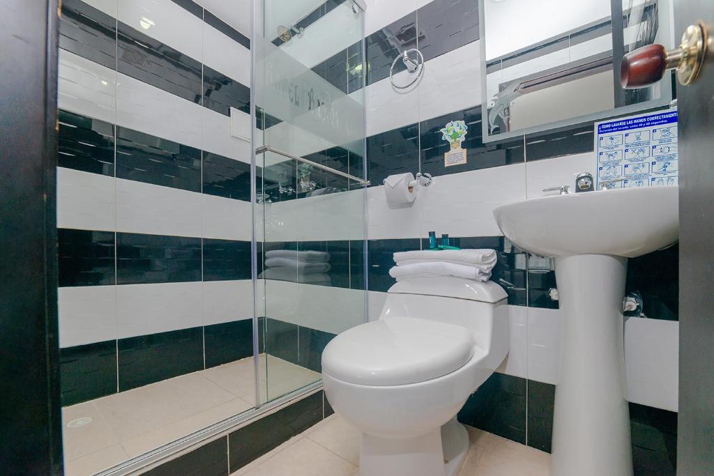 Ayenda Balcon Real 18