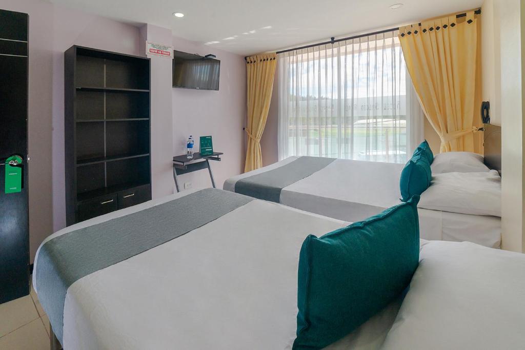 Ayenda Balcon Real 14