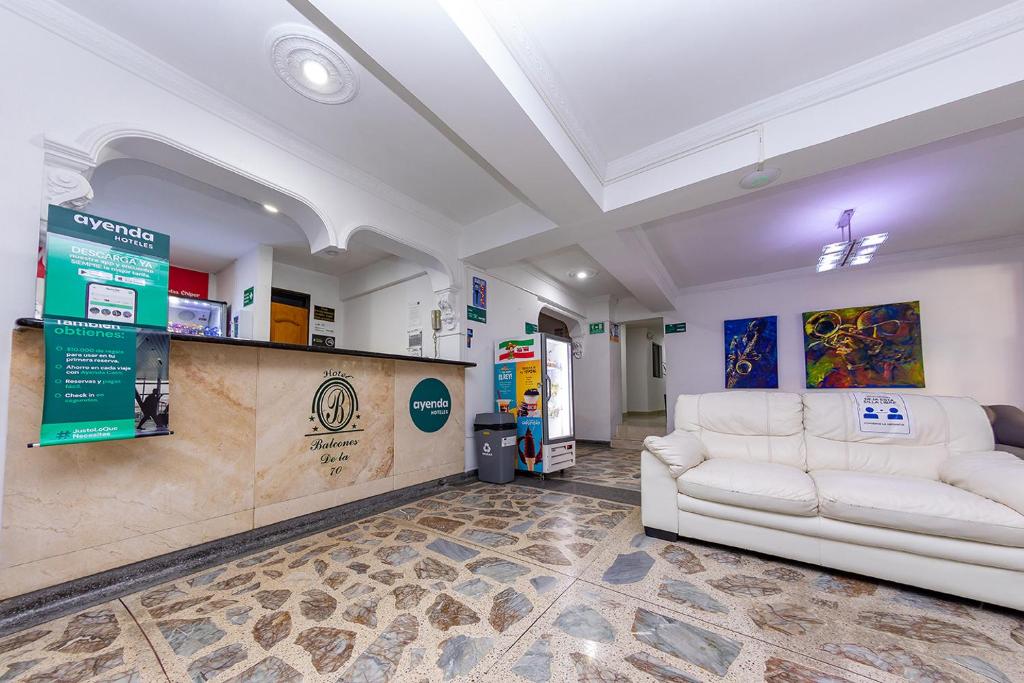 Ayenda 1228 Balcones de la 70 27