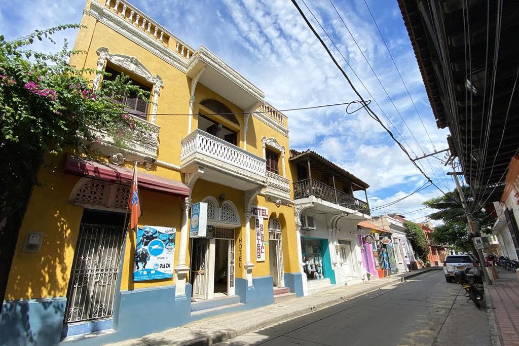 Ayenda Republicano Colonial No 2 19