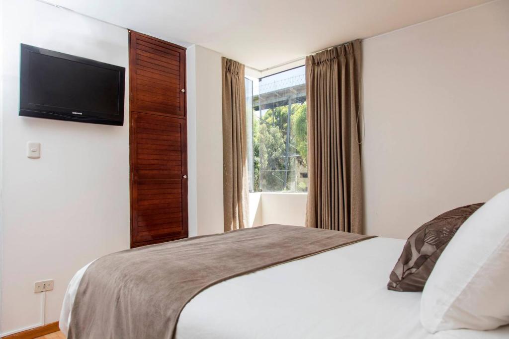 El Puente Hotel Boutique 33