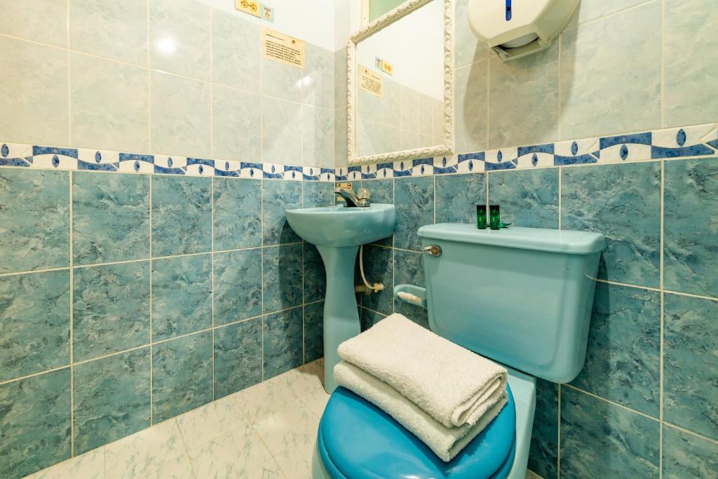 Ayenda Eclipse 1706 31