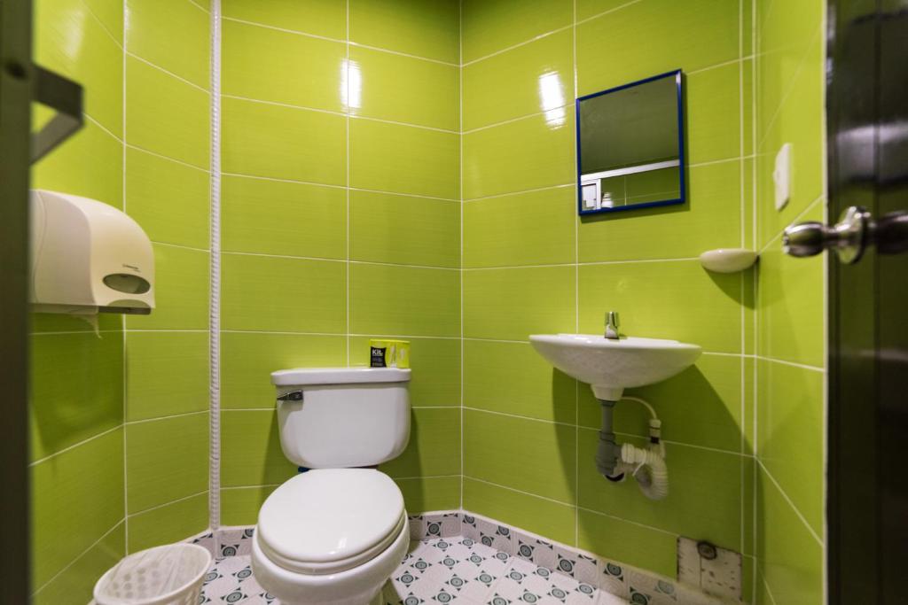 Ayenda 1122 Victoria 18