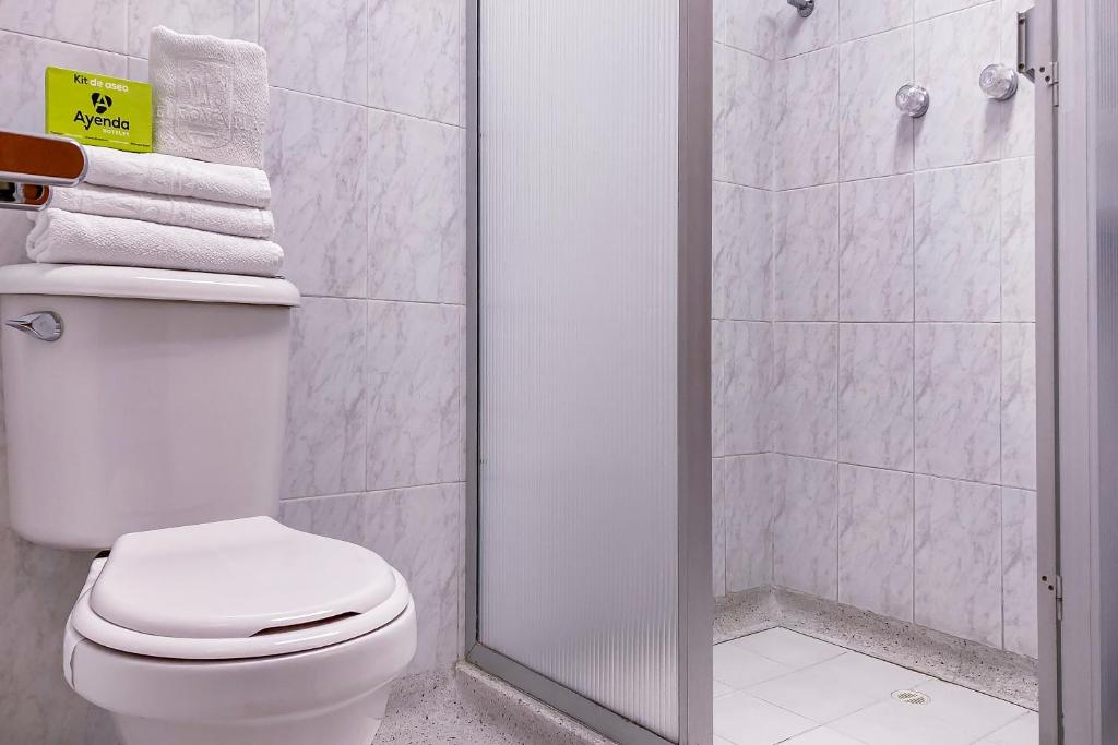Ayenda 1140 Roma Plaza - Baño - 21