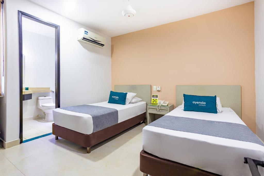Ayenda 2105 Monteria Central 30
