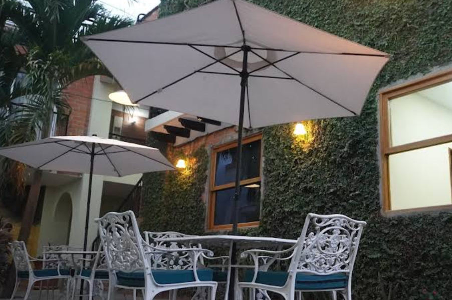 hotel y restaurante el mesón del gitano 14