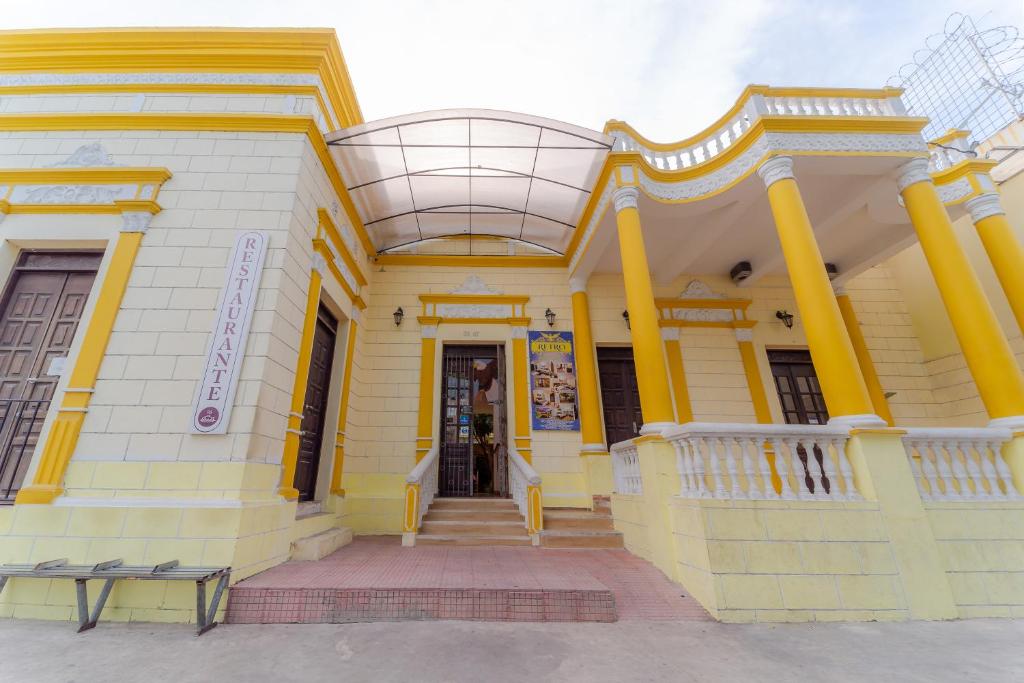 Ayenda 1305 Retro 17