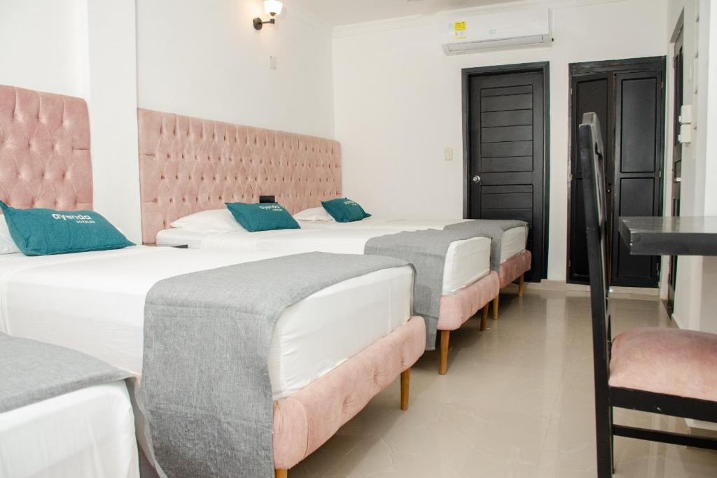 Ayenda Muleke - Cuádruple Estándar - 1