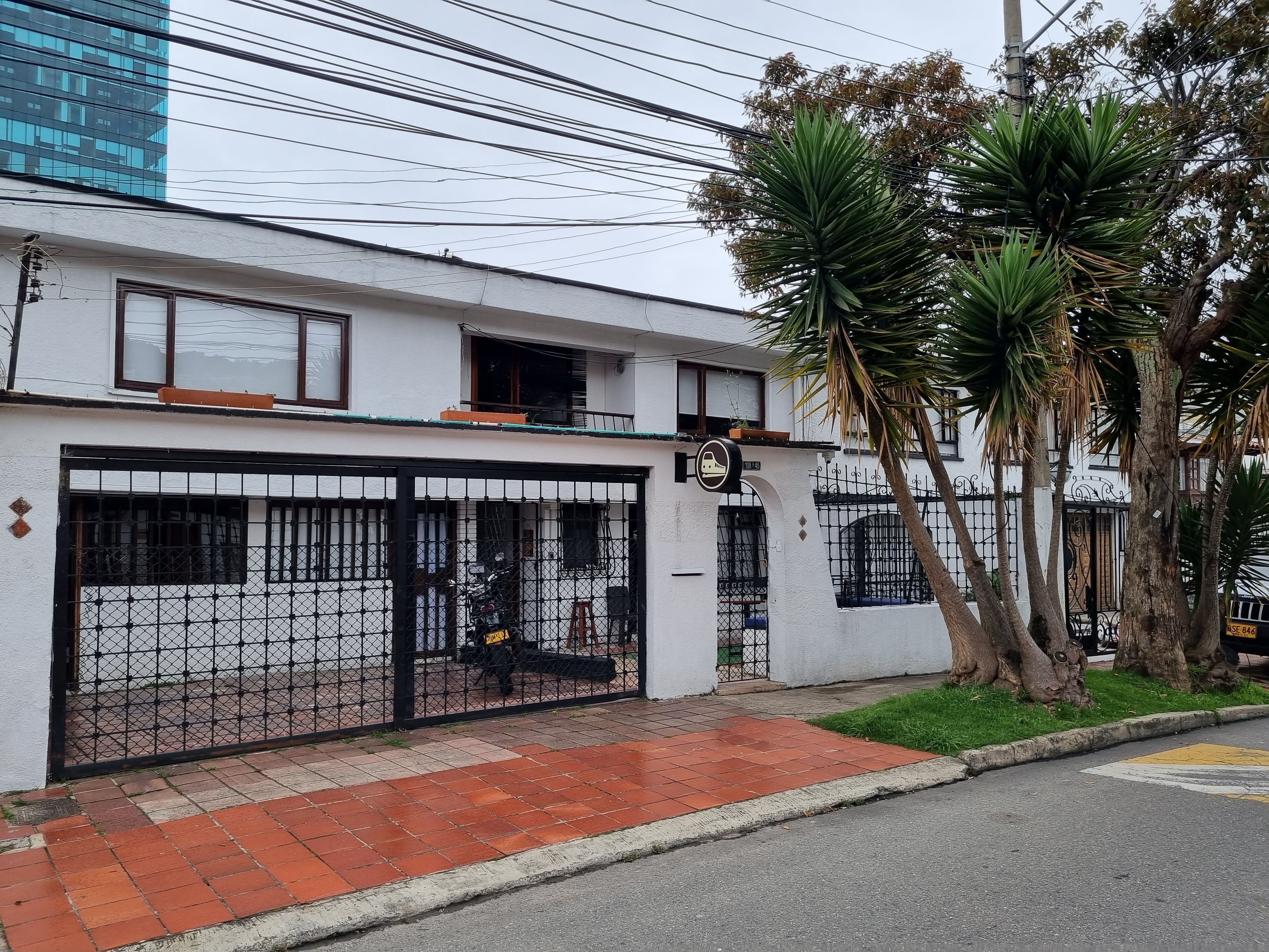 Hostal Usaquen La Parada Del Tren - Fachada - 16