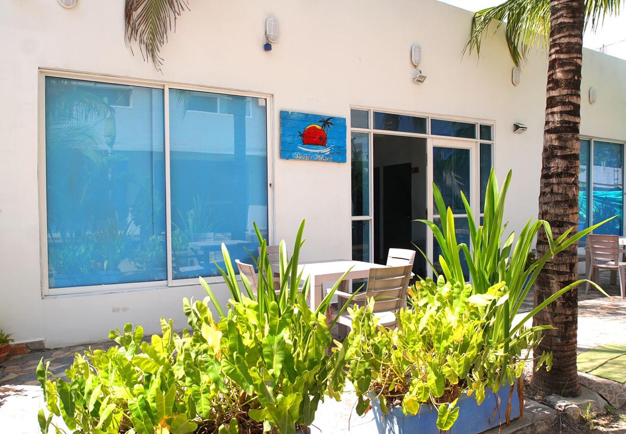 HOTEL SUNSET BEACH 0
