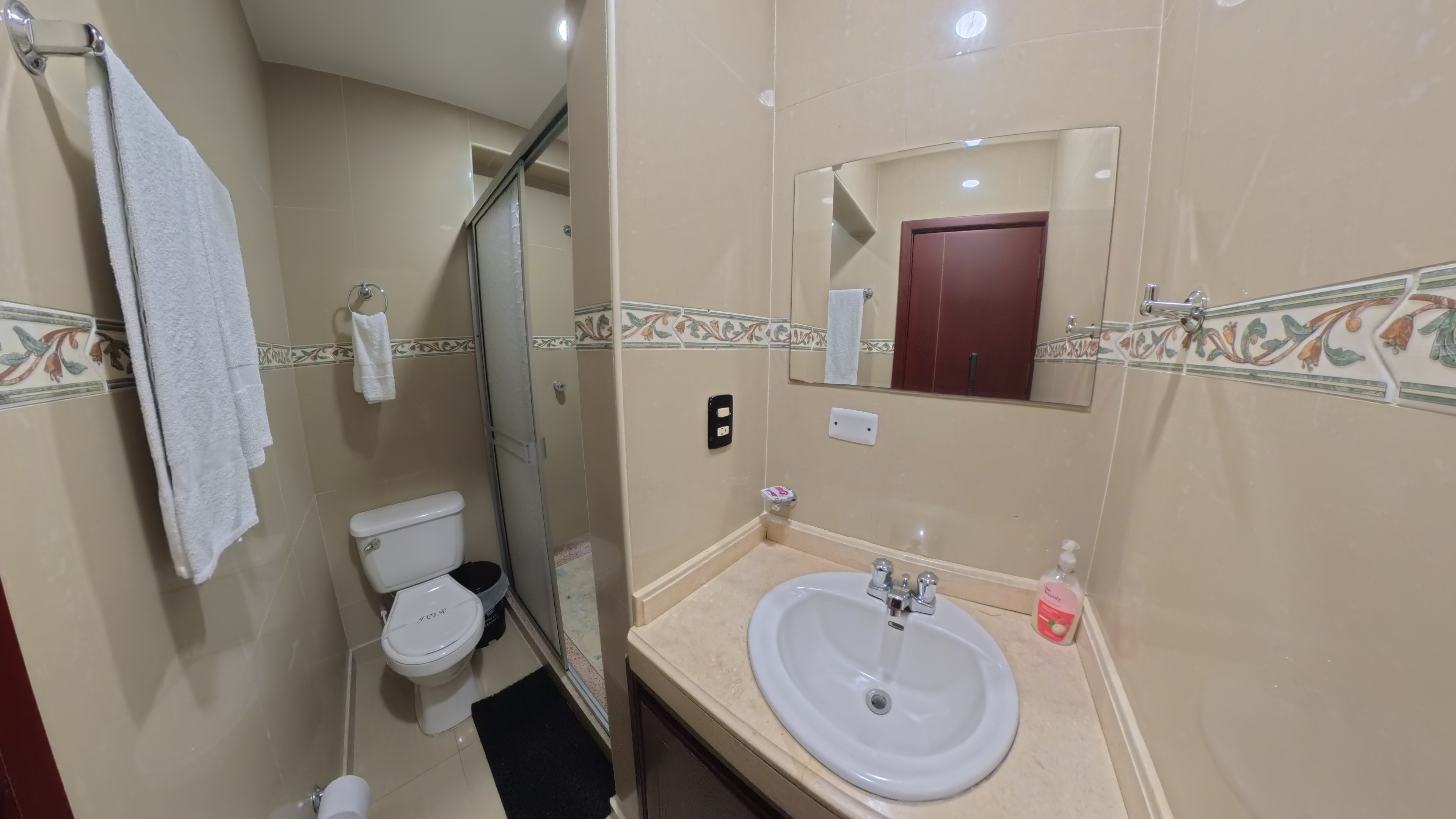 HOTEL IMPERIO REAL 26