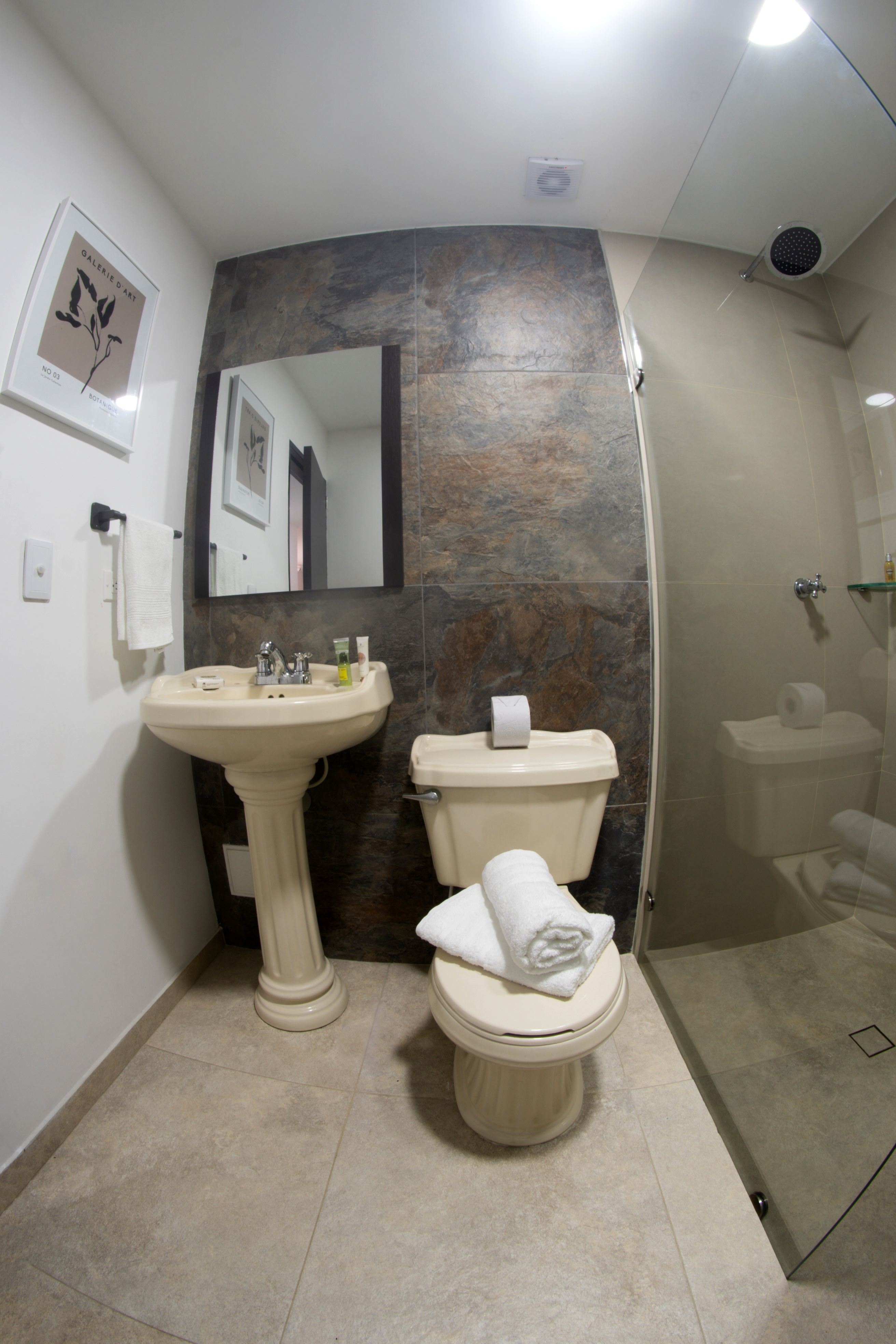 CASA TURISTICA M&C - Habitacion Triple Baño Privado - 30