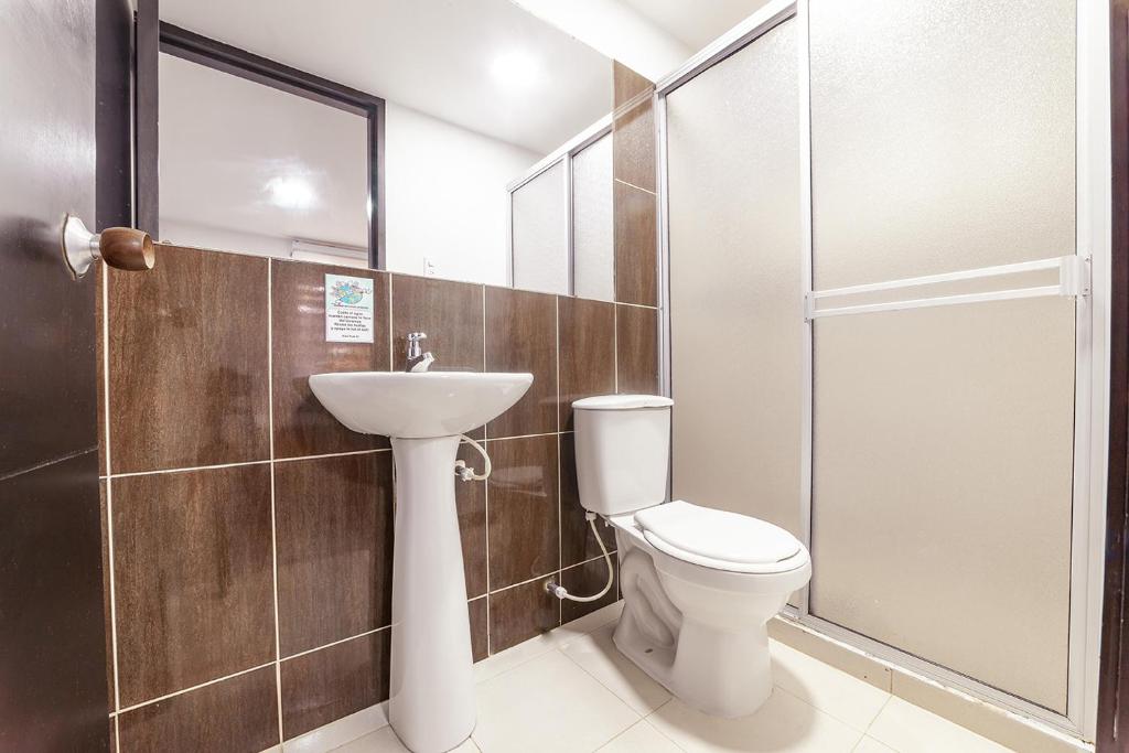 Ayenda Ruta 65 1429 - Baño - 25