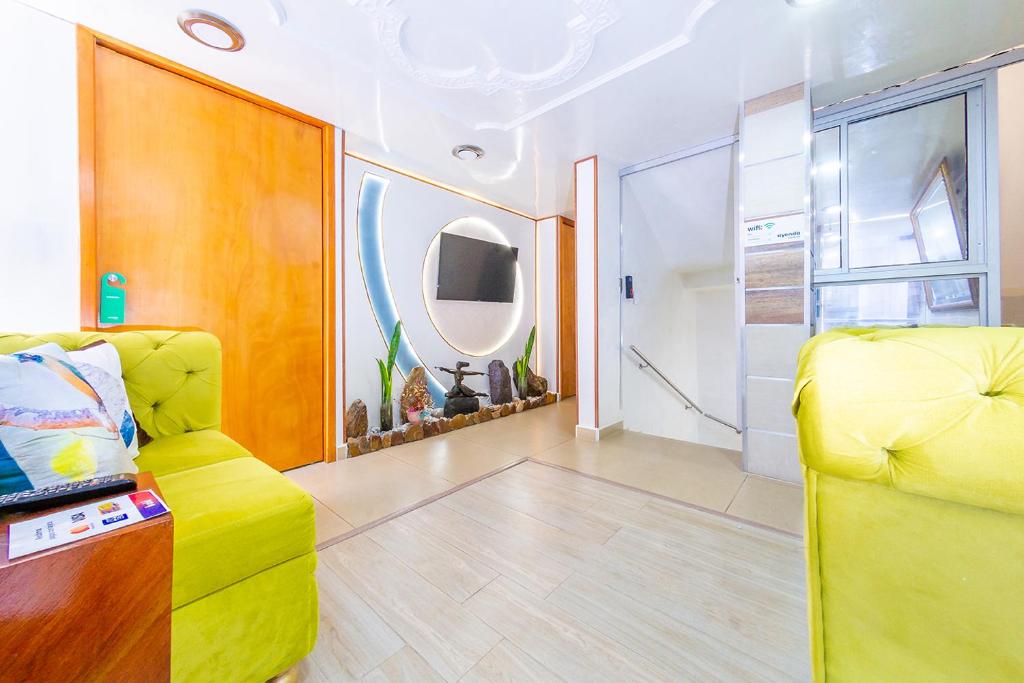 Ayenda Golden Empresarial 20