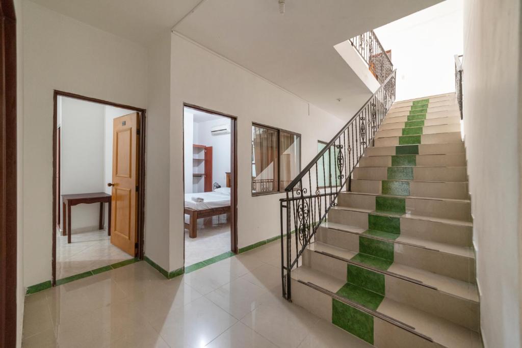 Ayenda 1228 Balcones de la 70 33