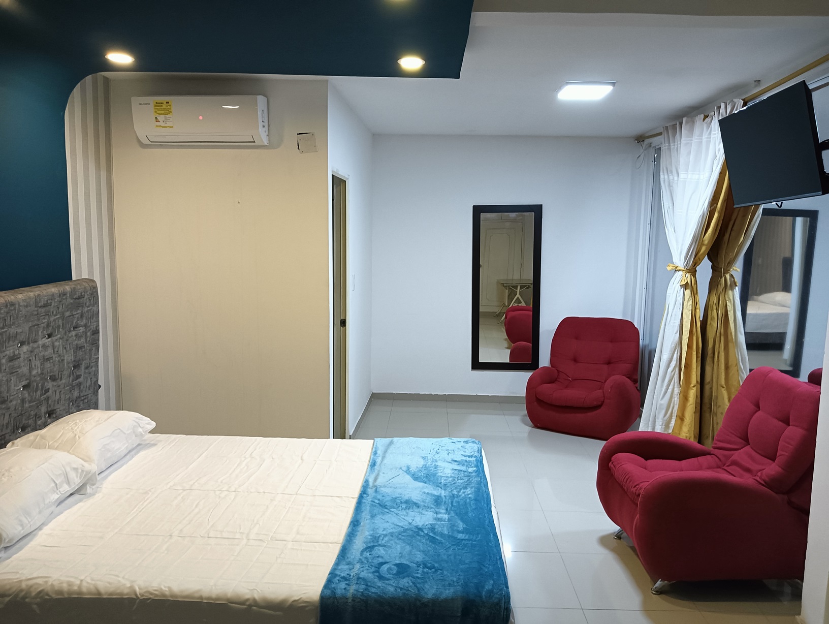 Hotel Pasarela Cali - Doble con Aire Acondicionado - 11