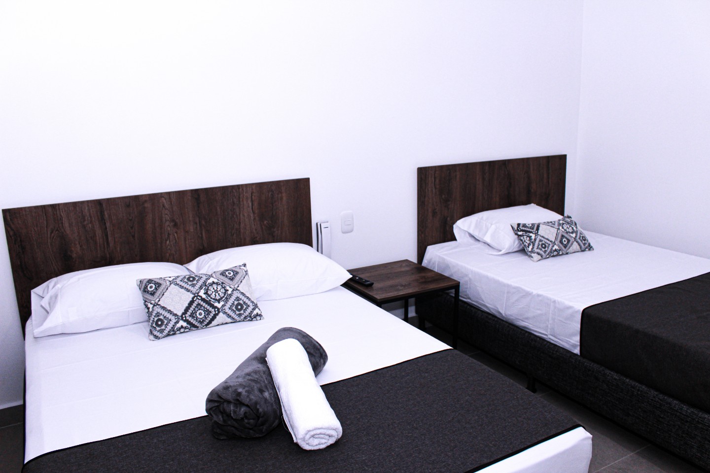 Ayenda Hotel MM - Cuádruple Estándar - 5