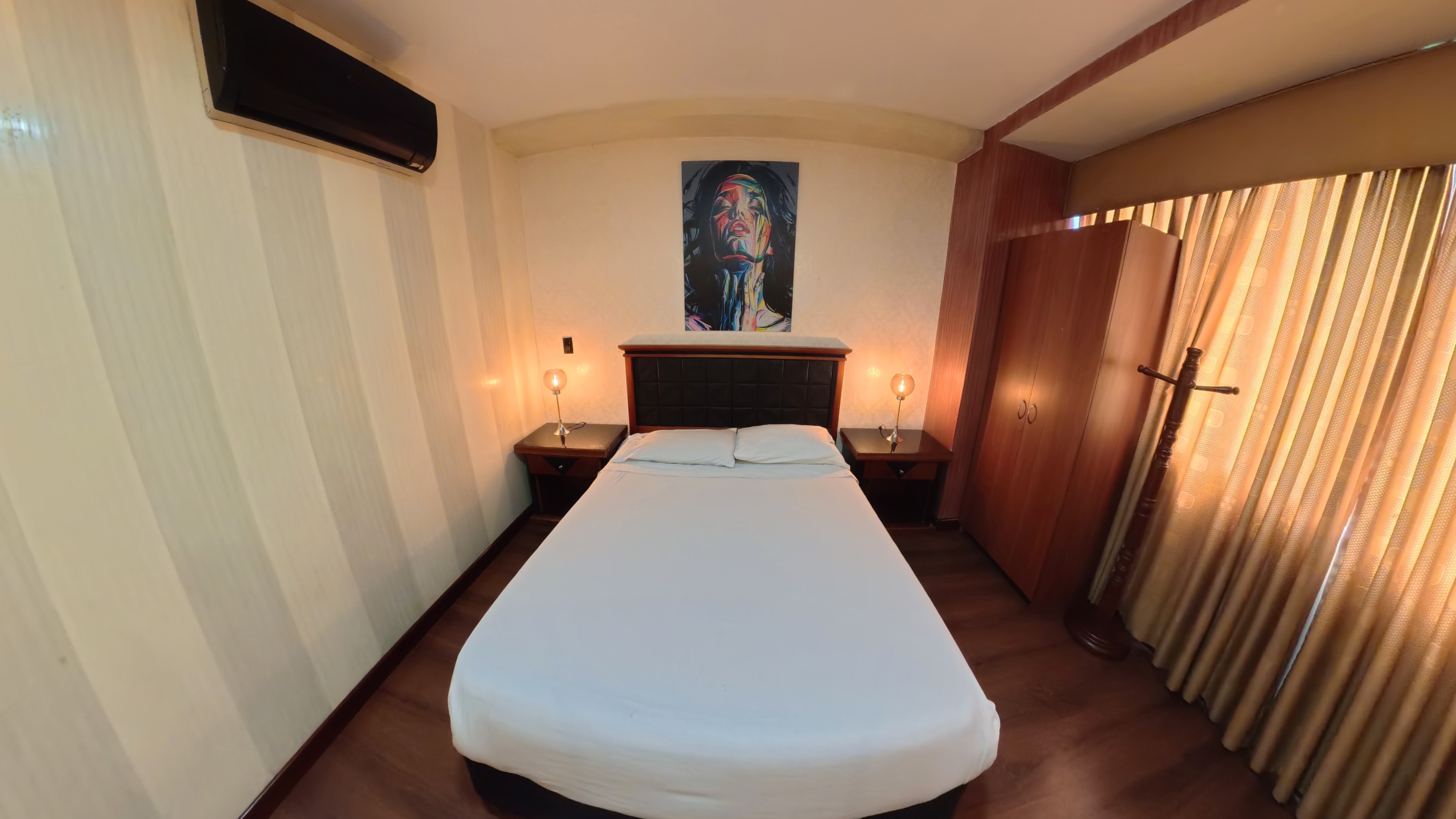 HOTEL IMPERIO REAL 3