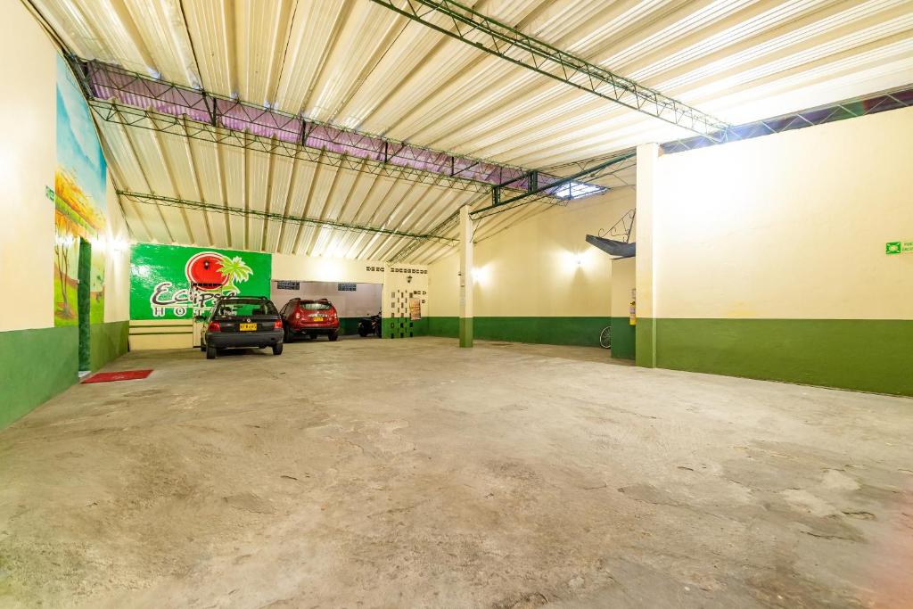 Ayenda Eclipse 1706 27